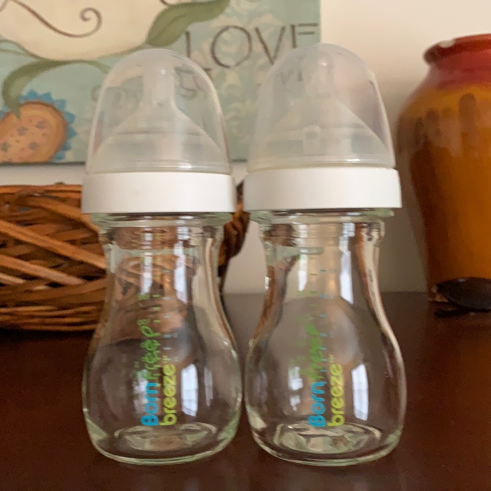 Set of 2 BornFree Breeze baby bottles